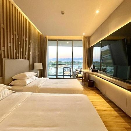 Symphony Of The Sea Hotel Bangsaen Zewnętrze zdjęcie