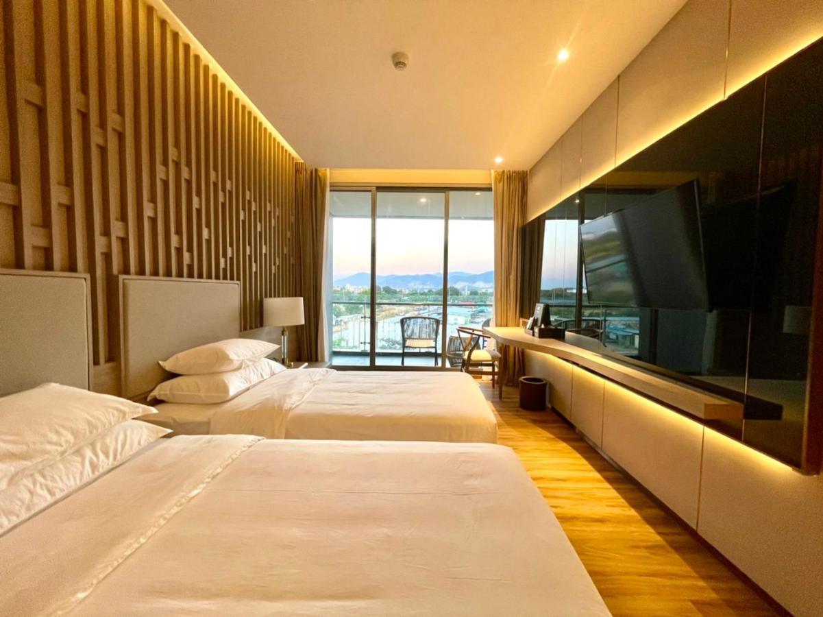Symphony Of The Sea Hotel Bangsaen Zewnętrze zdjęcie
