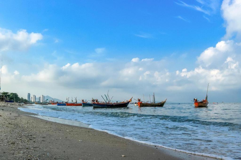 Symphony Of The Sea Hotel Bangsaen Zewnętrze zdjęcie