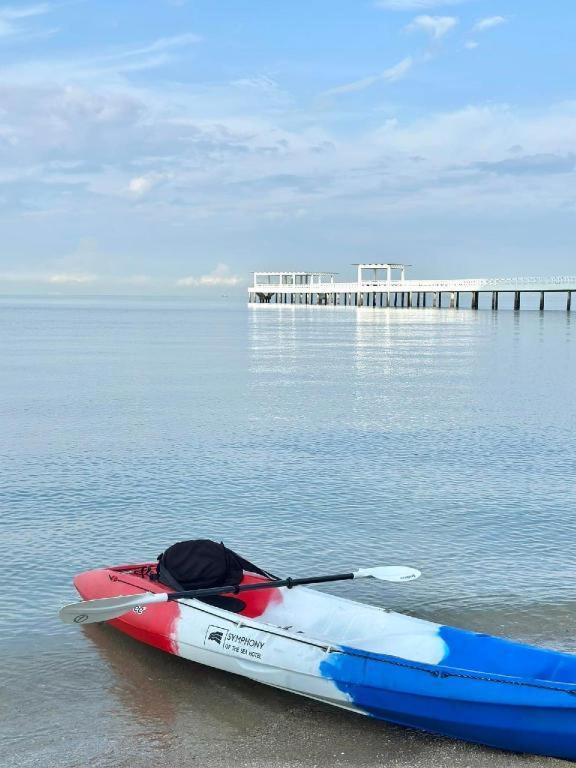 Symphony Of The Sea Hotel Bangsaen Zewnętrze zdjęcie