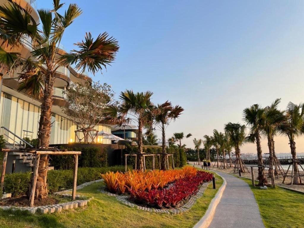 Symphony Of The Sea Hotel Bangsaen Zewnętrze zdjęcie