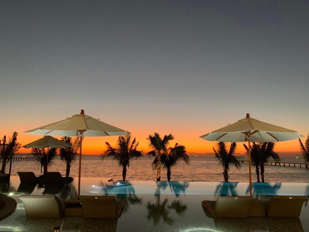 Symphony Of The Sea Hotel Bangsaen Zewnętrze zdjęcie